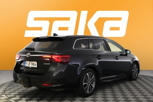 Toyota Avensis vaihtoauto
