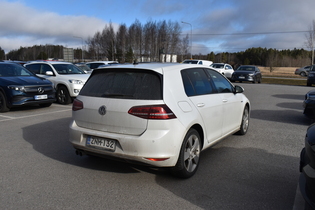 Volkswagen Golf vaihtoauto