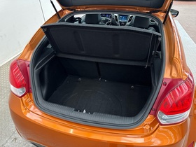 Hyundai Veloster vaihtoauto