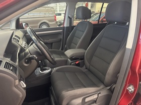 Volkswagen Touran vaihtoauto