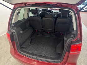 Volkswagen Touran vaihtoauto