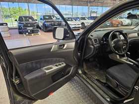 Subaru Forester vaihtoauto