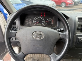 Toyota Hiace vaihtoauto