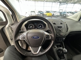 Ford Transit Courier vaihtoauto
