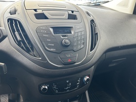 Ford Transit Courier vaihtoauto