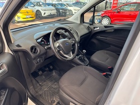 Ford Transit Courier vaihtoauto