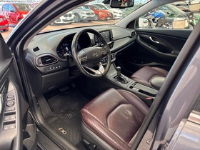 Hyundai i30 Fastback vaihtoauto