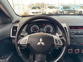 Mitsubishi Outlander vaihtoauto