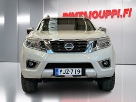 Nissan Navara vaihtoauto