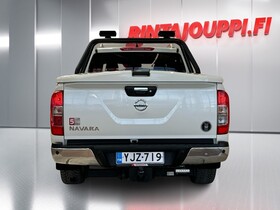 Nissan Navara vaihtoauto