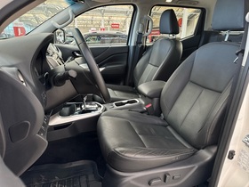 Nissan Navara vaihtoauto