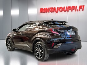 Toyota C-HR vaihtoauto