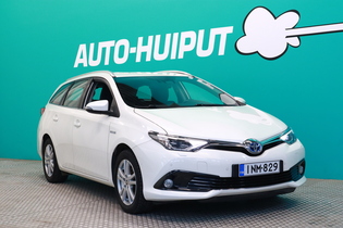 Toyota Auris vaihtoauto