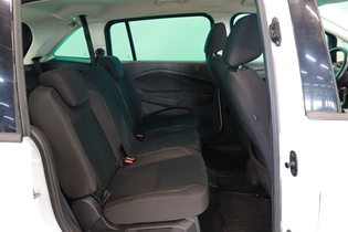 Ford Grand C-MAX vaihtoauto