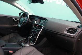 Volvo V40 Cross Country vaihtoauto