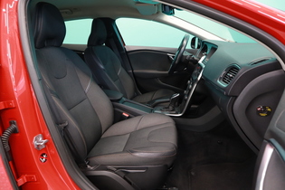 Volvo V40 Cross Country vaihtoauto