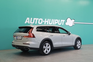 Volvo V60 Cross Country vaihtoauto