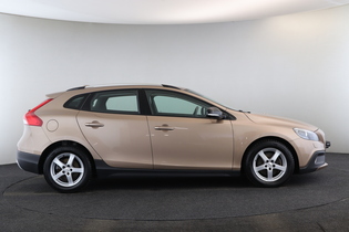 Volvo V40 Cross Country vaihtoauto