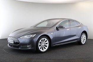 Tesla Model S vaihtoauto