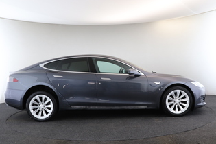 Tesla Model S vaihtoauto