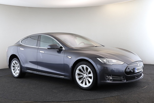 Tesla Model S vaihtoauto