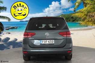 Volkswagen Touran vaihtoauto