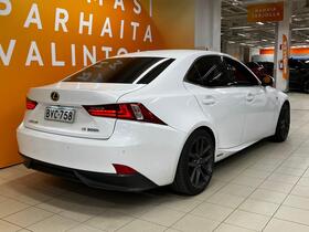 Lexus IS vaihtoauto