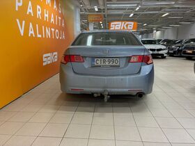 Honda Accord vaihtoauto