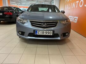 Honda Accord vaihtoauto