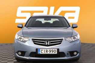 Honda Accord vaihtoauto