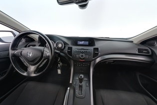 Honda Accord vaihtoauto