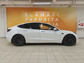 Tesla Model 3 vaihtoauto