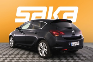 Opel Astra vaihtoauto