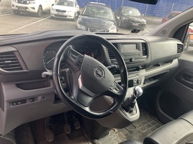 Opel Vivaro vaihtoauto