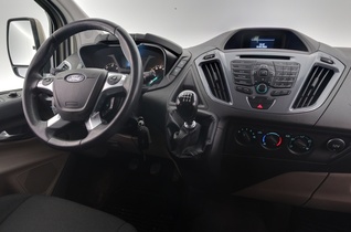 Ford Tourneo Custom vaihtoauto