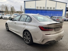 BMW 330 vaihtoauto