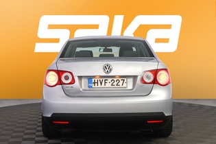 Volkswagen Jetta vaihtoauto