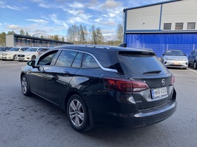 Opel Astra vaihtoauto
