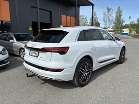 Audi e-tron vaihtoauto