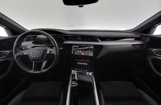 Audi e-tron vaihtoauto