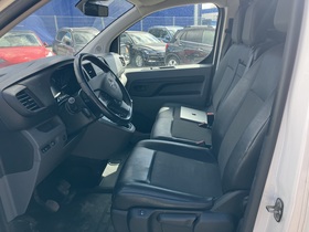 Opel Vivaro vaihtoauto