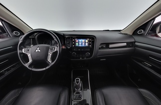Mitsubishi Outlander vaihtoauto
