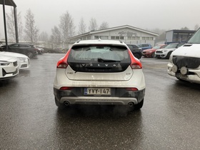 Volvo V40 Cross Country vaihtoauto