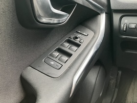 Volvo V40 Cross Country vaihtoauto