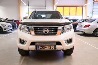 Nissan Navara vaihtoauto