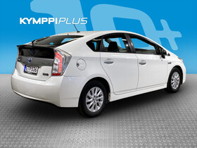 Toyota Prius PHEV vaihtoauto