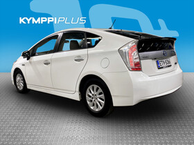 Toyota Prius PHEV vaihtoauto
