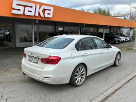 BMW 330 vaihtoauto