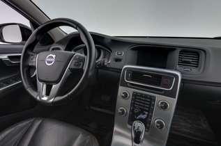 Volvo V60 Cross Country vaihtoauto
