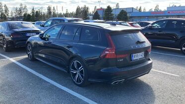 Volvo V60 vaihtoauto
